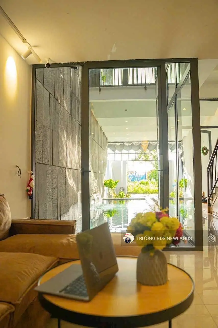 Bán nhà đẹp có hồ bơi Nam Việt Á gần Sông giá rẻ đang cho thuê 23tr/tháng