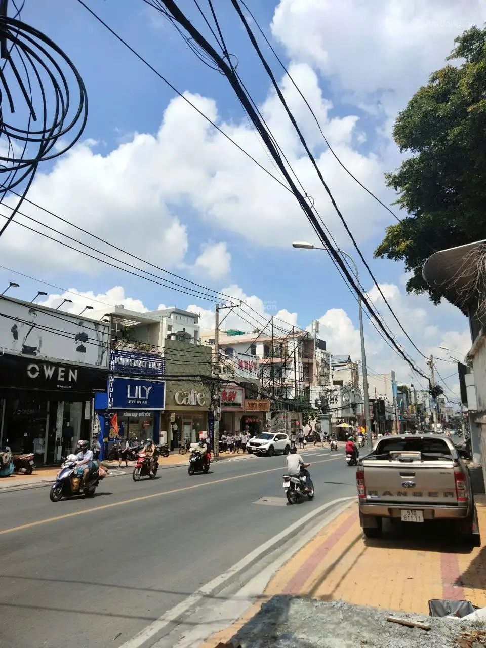 Bán nhà 3 tầng, Võ Văn Ngân, Bình Thọ, hẻm xe hơi, sát mặt tiền, hơn 5 tỷ