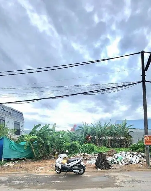 Kẹt tiền bán đất Đ. Cao Triều Phát, Phường 8, gần Cao Đẳng Y Tế Cà Mau 120m2 giá 550triệu. SHR