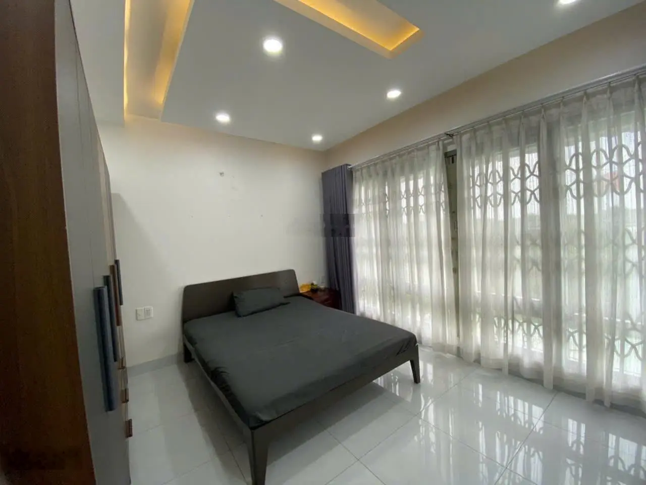 Bán nhà 3PN + 1 phòng sinh hoạt chung, 4.2x15.5 trệt 2 lầu 1 tum sân thượng HXH Đ. Nguyễn Duy Trinh