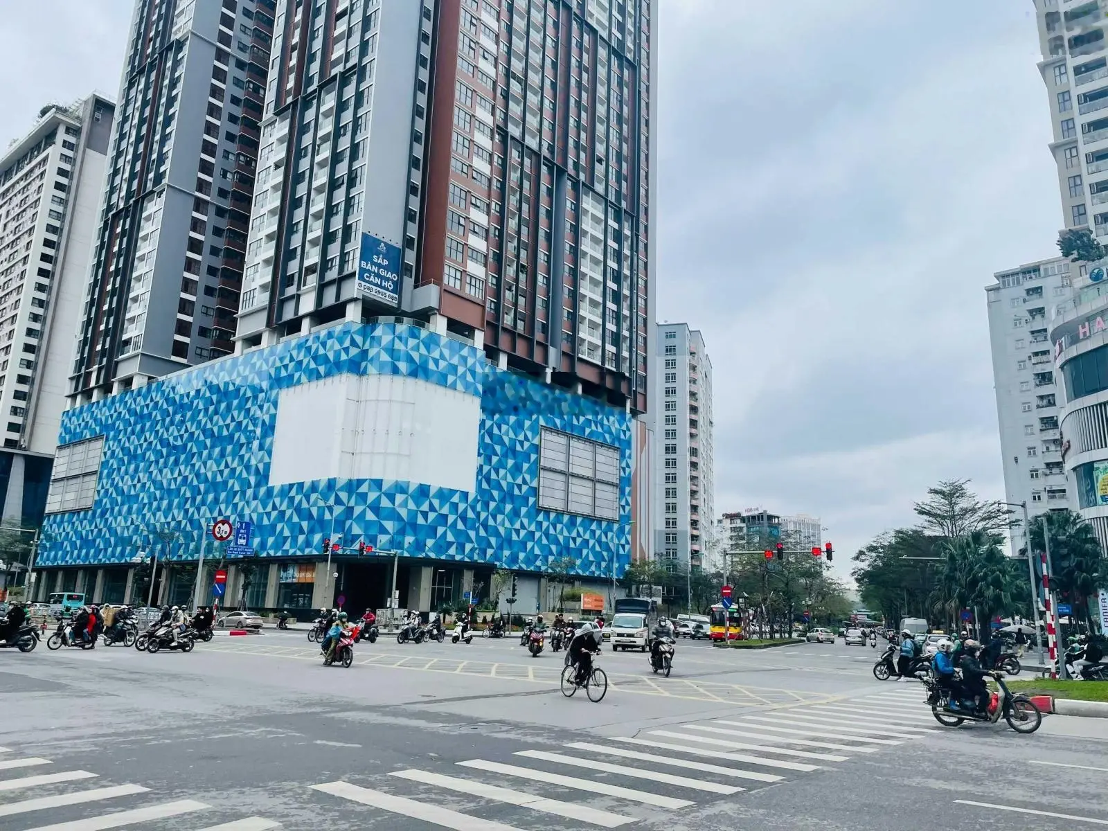 Còn 1 căn góc vip rộng nhất 201m2 hàng chủ đầu tư BRG Lê Văn Lương nhận nhà ngay, đang làm sổ