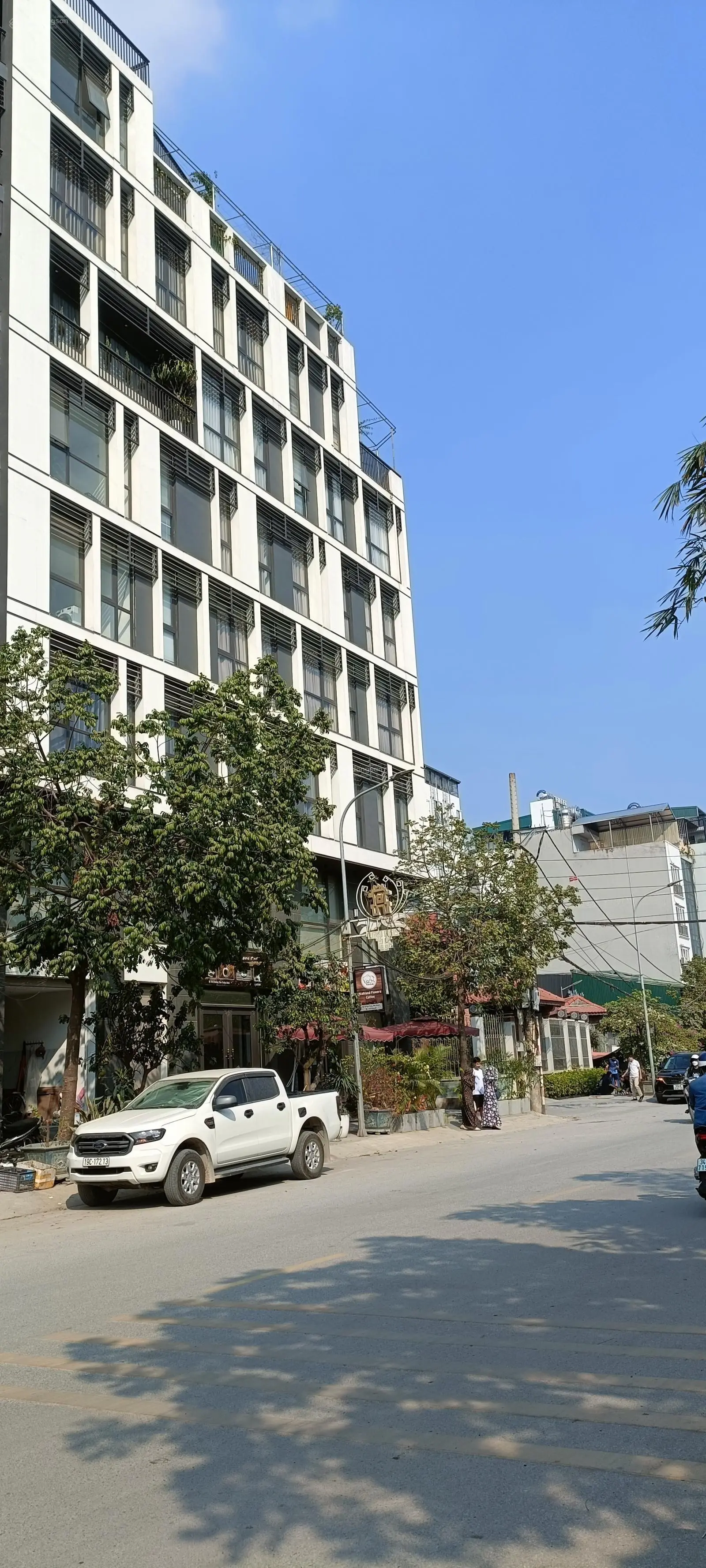 Nhà mặt phố Tân Triều Mới Thanh Trì. DT 53m2x4T, MT 5.4m giá 8 tỷ. Ô chờ thang máy. Kinh doanh đỉnh