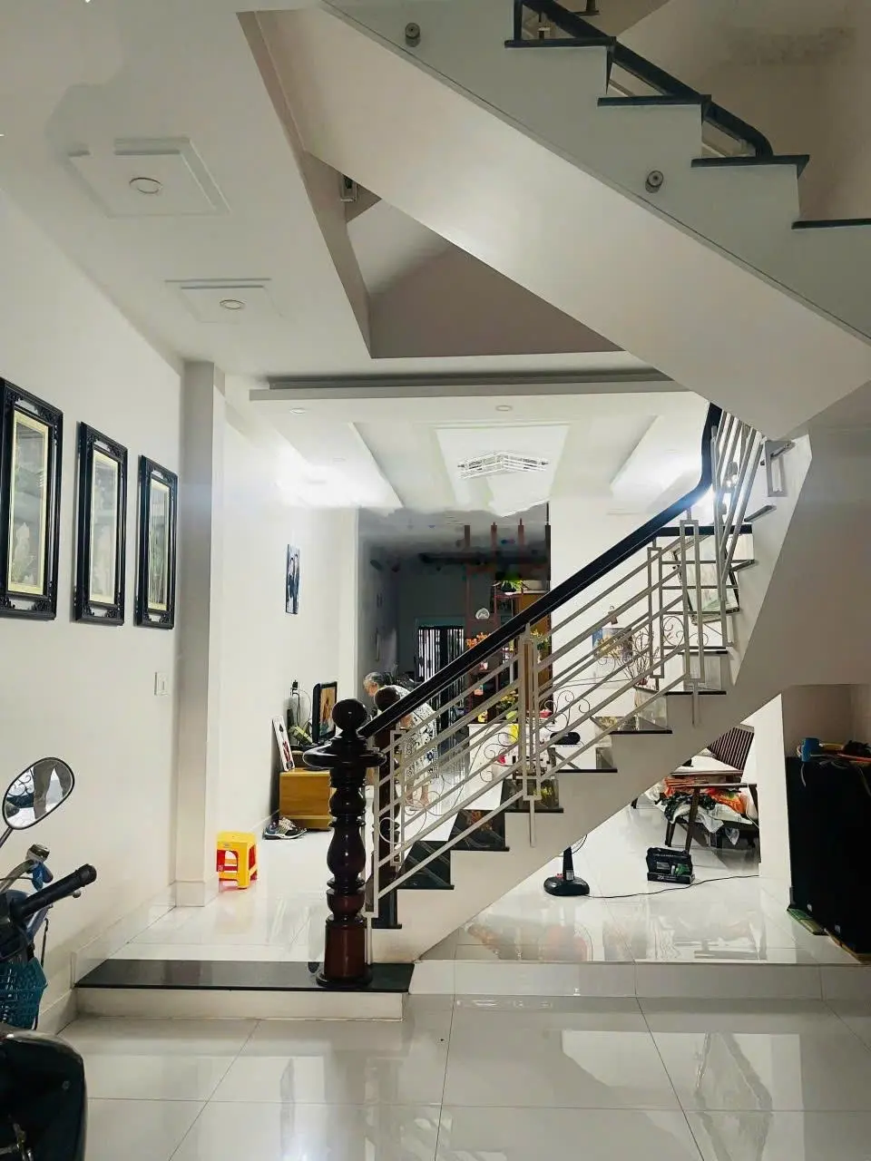 Hiếm, nhà khu vip 3 tầng mặt tiền Khổng Tử - Hiệp Phú - Quận 9 - 3 phút ra ga metro & ngã 4 Thử Đức
