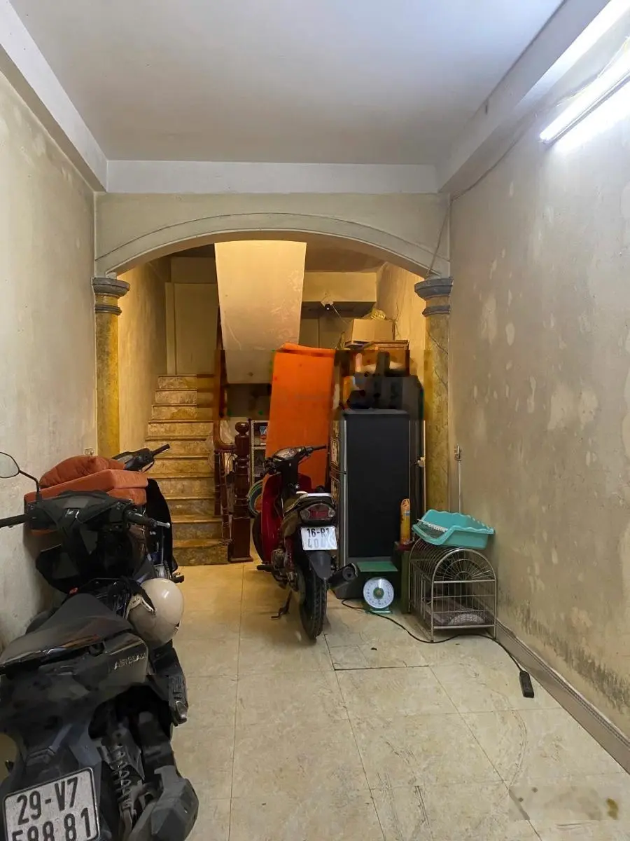 Bán nhà Ngõ 63 trần quốc vượng Cầu Giấy.30m x 5 tầng. Mặt tiền.3m. Giá = 6.35 tỷ