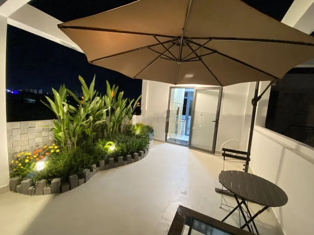 Bán gấp nhà đẹp hẻm xe hơi đường Ông Ích Khiêm Q.11