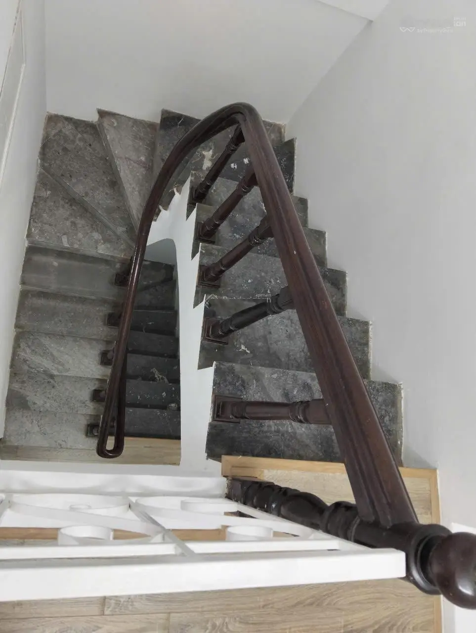 Cần bán nhà riêng tại ngõ 71 Tân Ấp, 41m2, 4 tầng, ngõ thông các phố, giá 6.79 tỷ. LH: 0826 218 ***