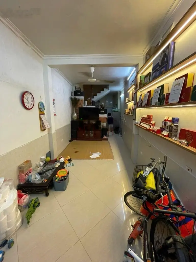 Bán nhà Minh Khai - mặt ngõ - ngõ rộng - 30m ra mặt phố