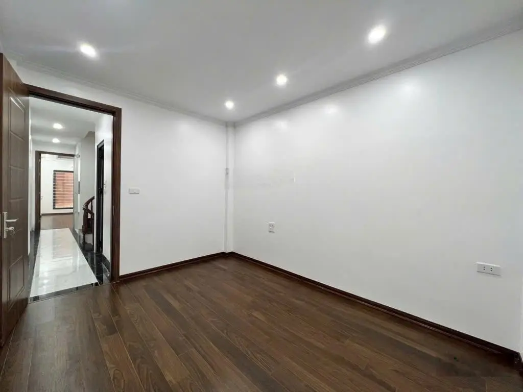 Phố Trần Khát Chân | Ngõ Ba Gác | Sổ Nở Hậu | 47m2 x 6Tầng - 6,2 Tỷ (Có TL )