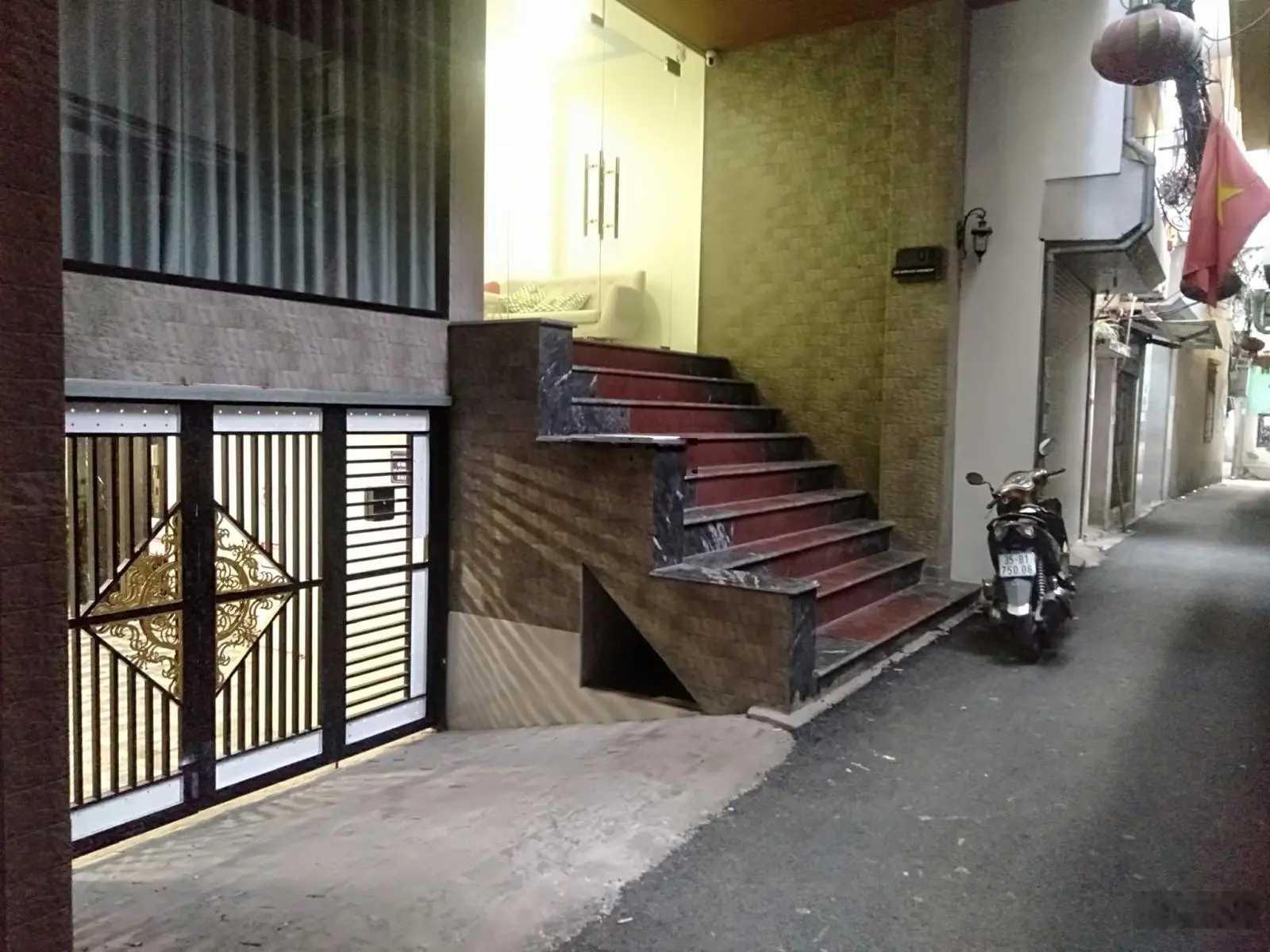 Bán tòa nhà 10 tầng, mặt tiền 6,6m phố Trần Duy Hưng, vị trí cách phố đúng 1 nhà, giá: 32 tỷ