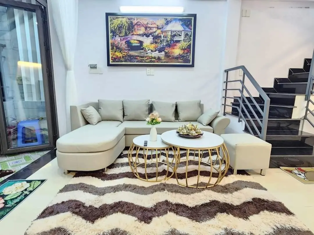 Giảm 1 tỷ! Bán nhà 4 tầng 72m2 Hồ Xuân Hương, P.14, Bình Thạnh - 3tỷ270 sát mặt tiền 10m. Thuê 37tr