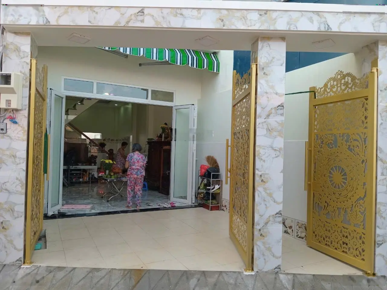 Bán nhà ngay cầu vượt Gò Dưa, P. Bình Chiểu, 3PN, 4WC sân thượng trước sau, đường nhựa m trước nhà