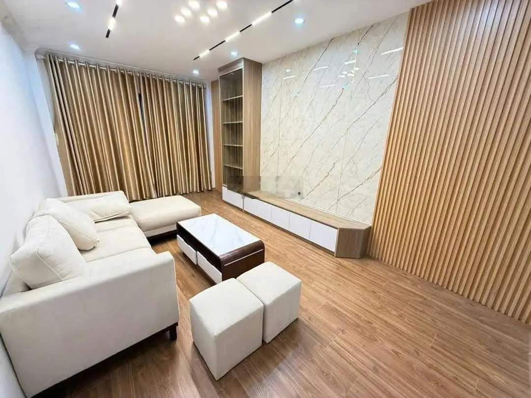 Nhà Phân lô Hàm Nghi, Nam Từ Liêm. DT 40m2 * MT siêu rộng. Ô Tô vào nhà * Sát phố * Ngõ thông