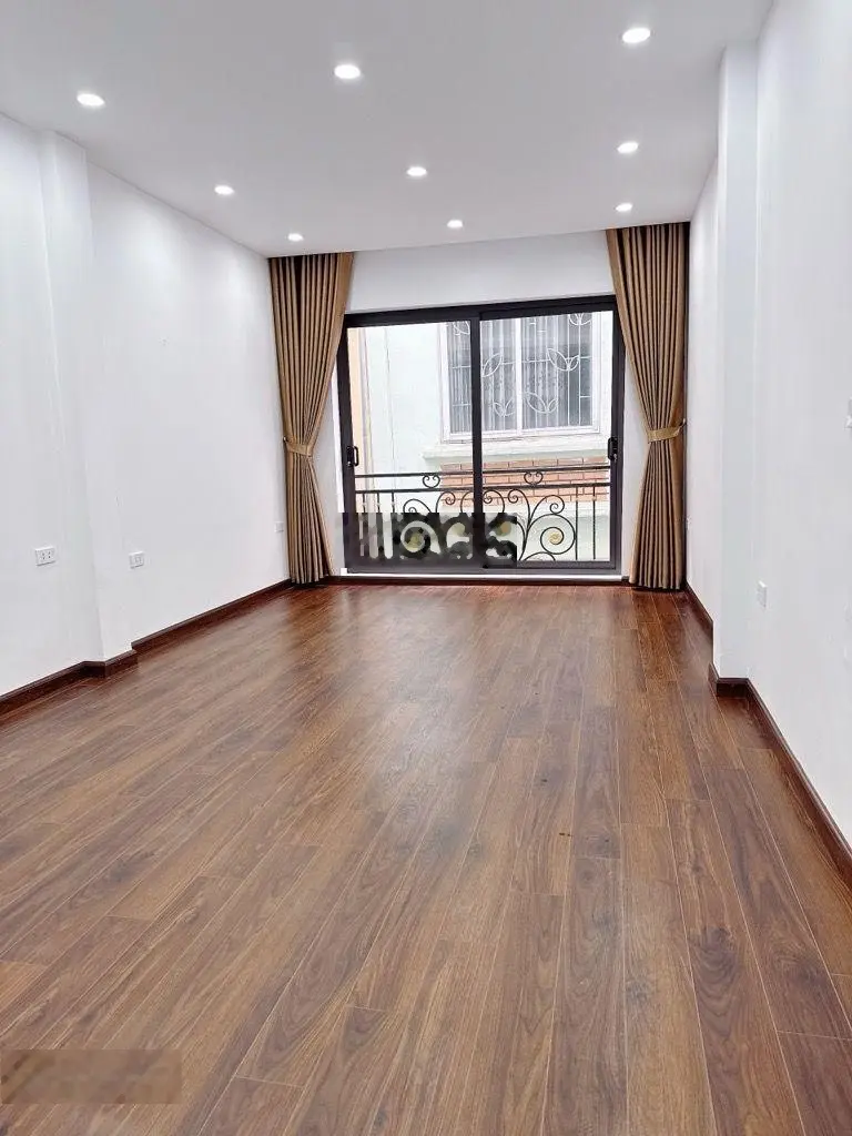 Bán nhà phố giáp bát - hoàng mai - gần phố vọng - hbt - sổ riêng 36m 5 tầng giá 6,5 tỷ có tl mạnh.