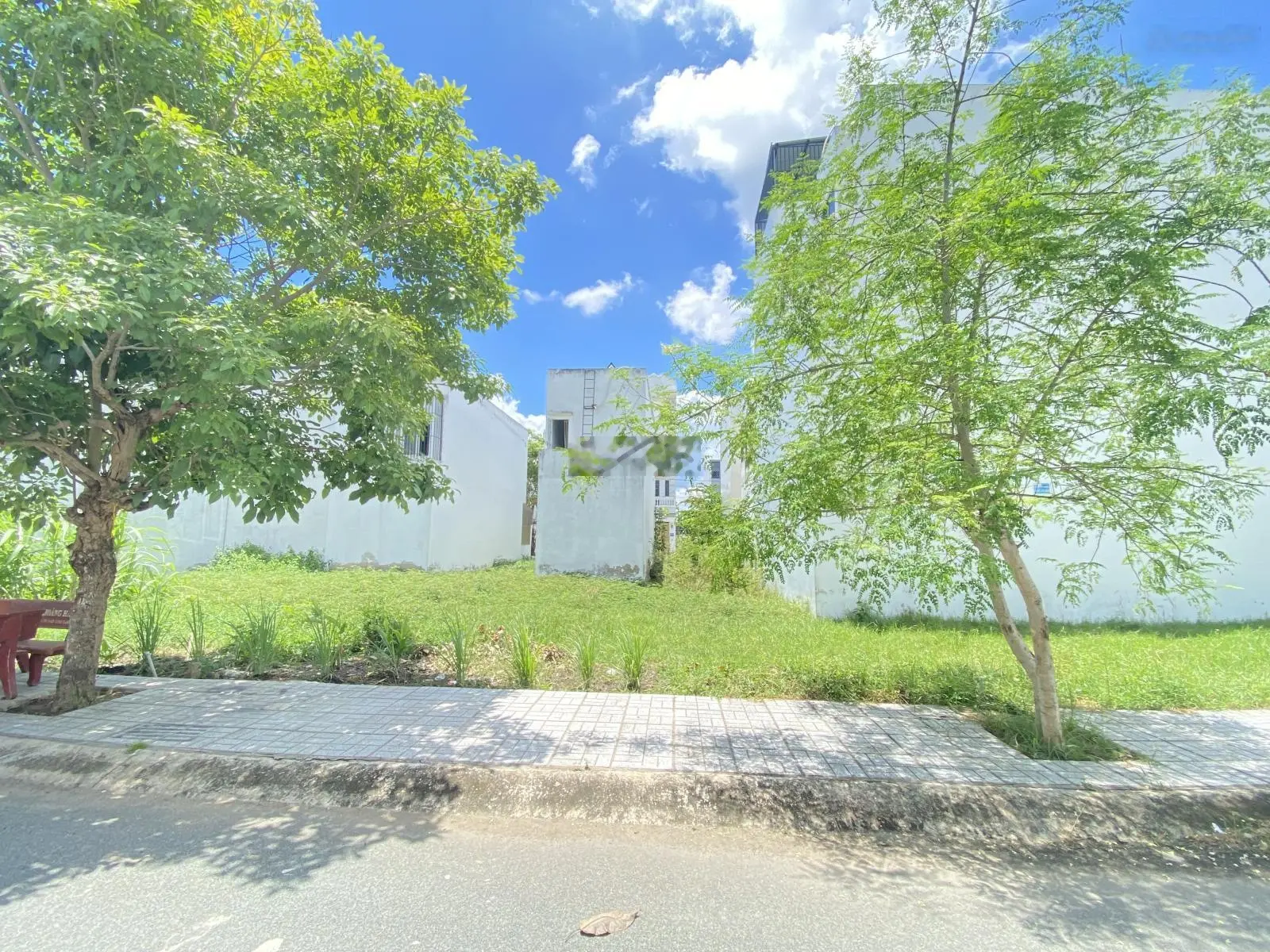 Bán đất Cát Tường Phú Sinh giá rẻ khu nhà nhiều DT: 4x14,3=57,2m2 SHR. Giá: 960tr bao sang tên