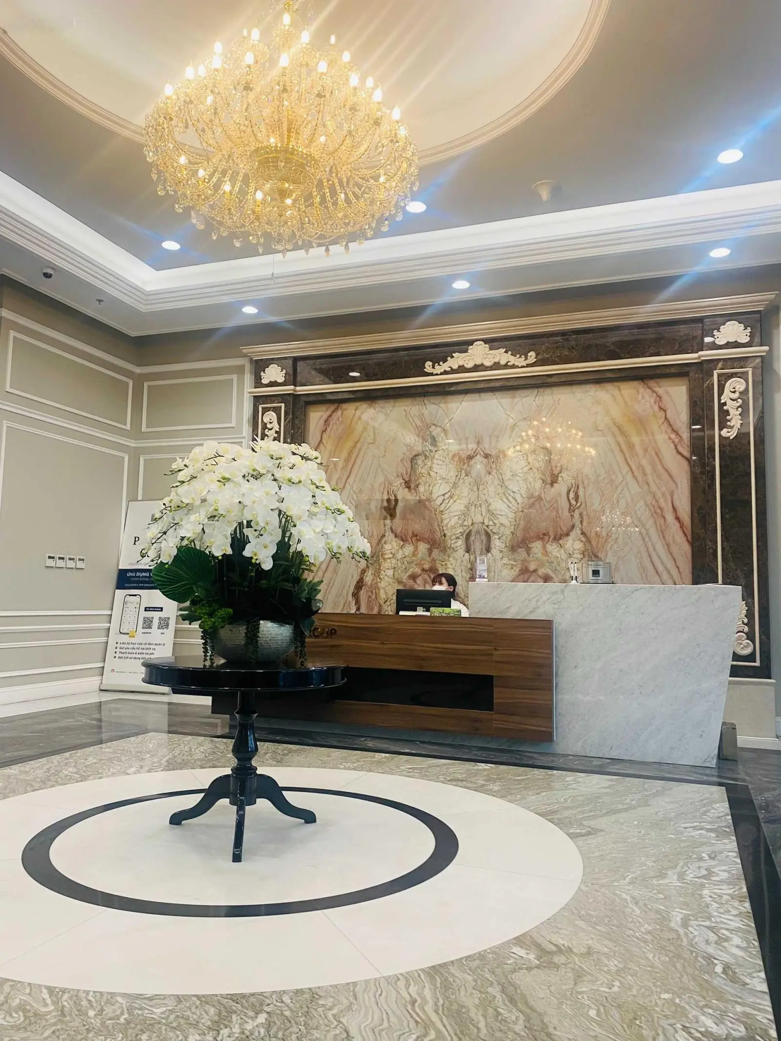 Chính chủ bán căn penthouse đẹp Đông tứ mệnh giá 3X tỷ. LH: 0987 975 ***