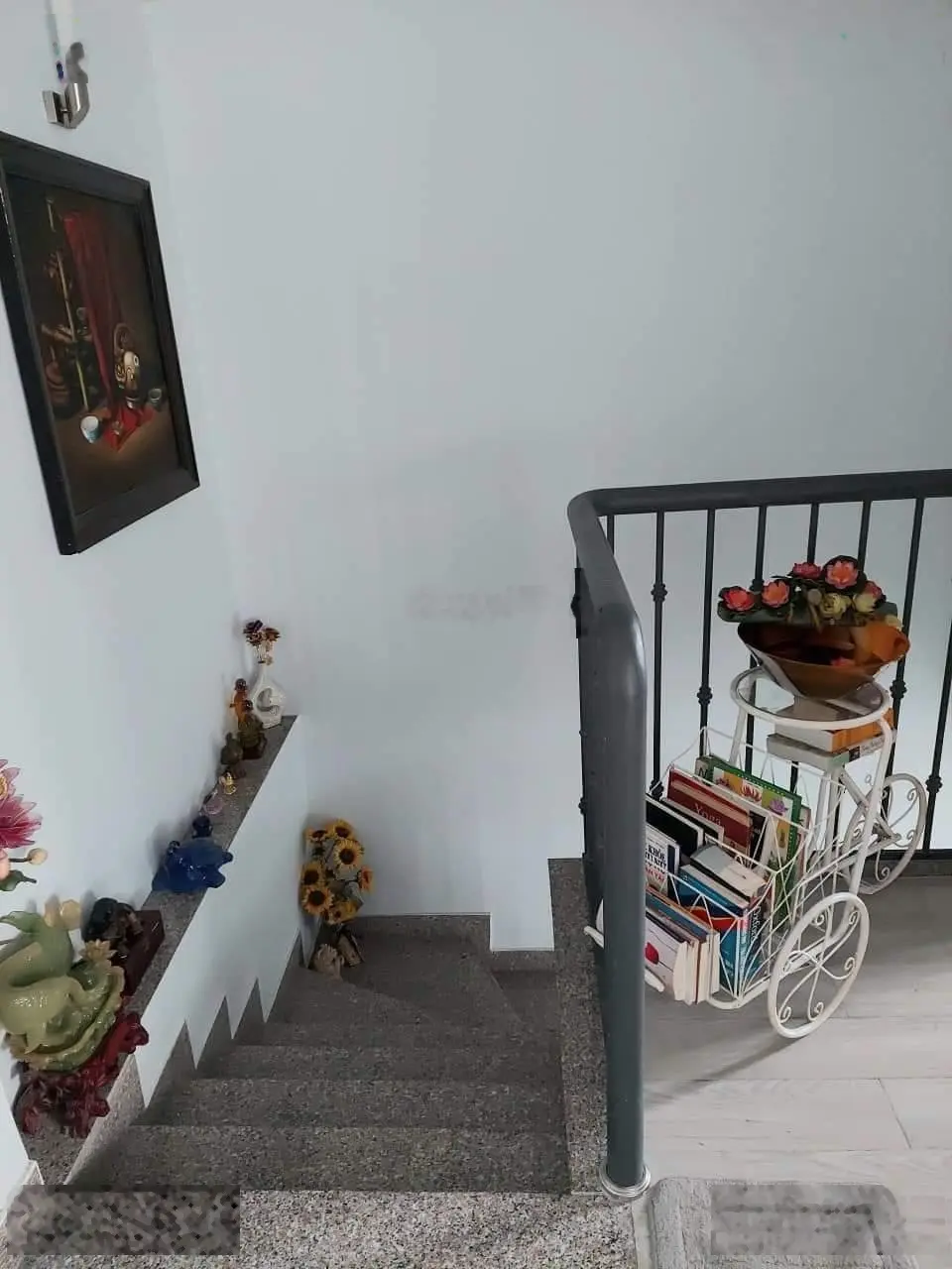 Bán nhà 4 tầng. lê quốc hưng .nguyễn trường tộ. quận 4. dt 84m2 - 4m x 21m. nhỉnh 18 tỷ. hxh vip