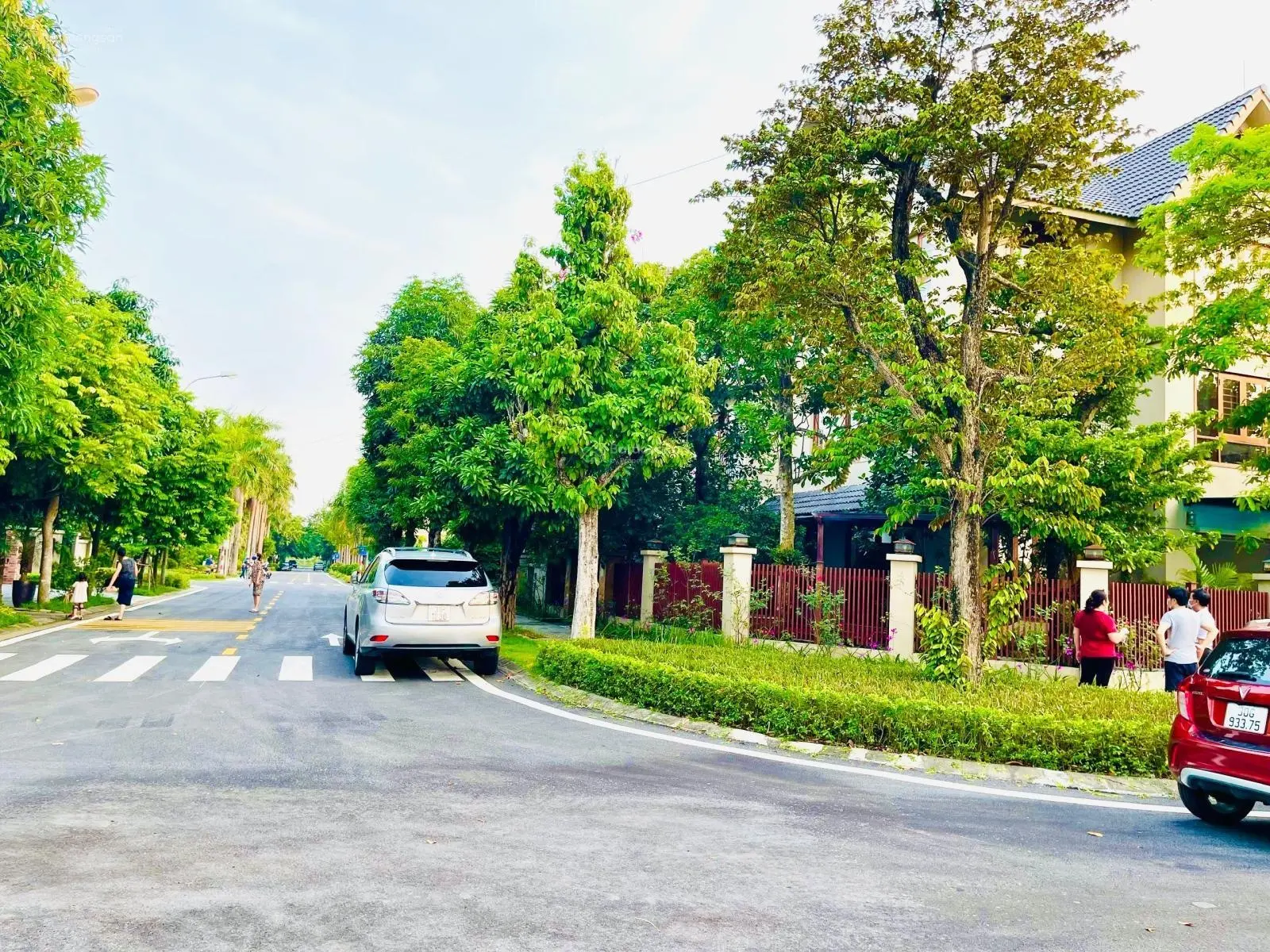 Nhận gửi bán biệt thự khu Sunny Garden City. Chủ nhà có nhu cầu bán vui lòng liên hệ 0962 204 ***
