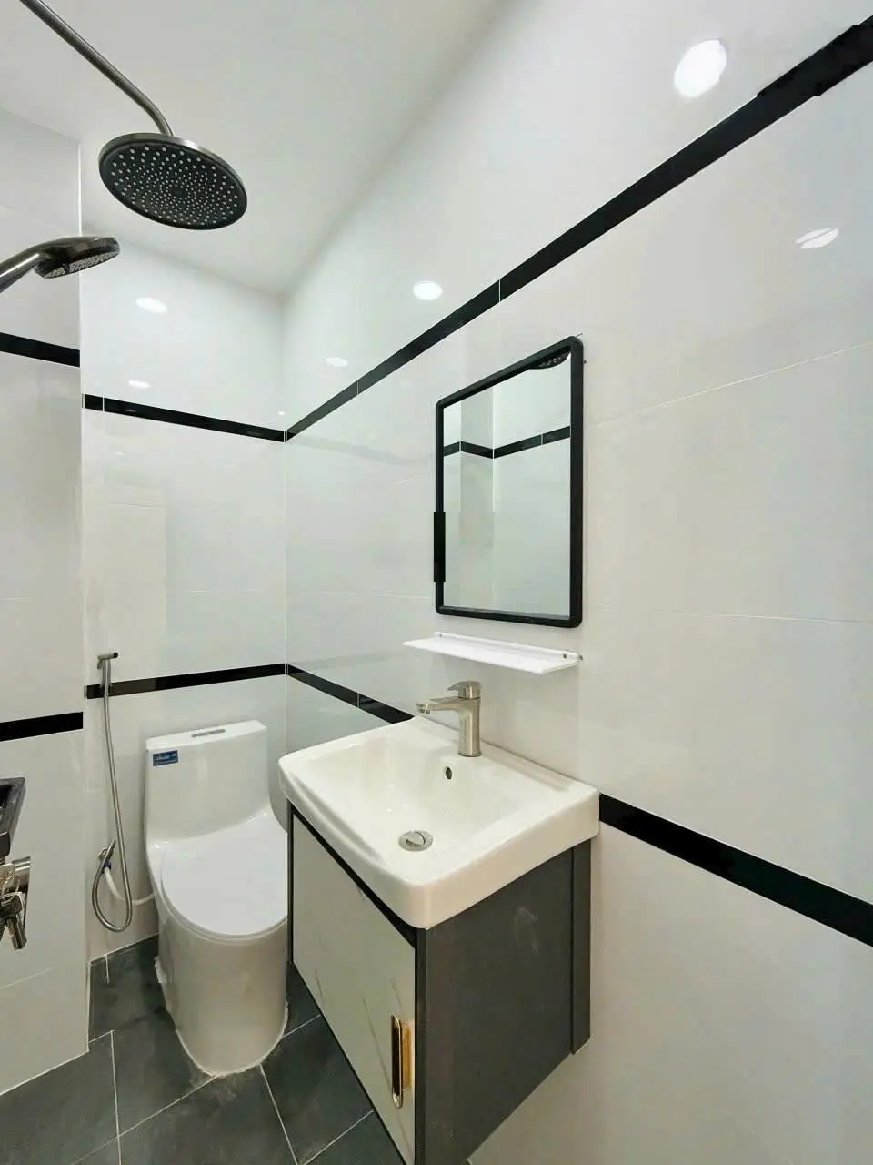 Bán rất gấp căn nhà 1 lầu 85m2, Trần Tử Bình, Tân Thông Hội, CC, 2,9tỷ.