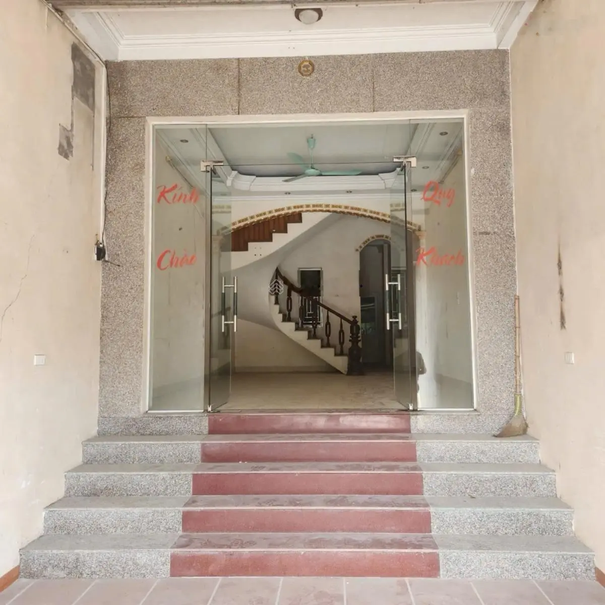 Nhà mặt phố Nguyễn Trực HĐ kinh doanh đỉnh, gần Vành Đai 4, diện tích 83m2x3 tầng MT 4m chỉ 10.8 tỷ