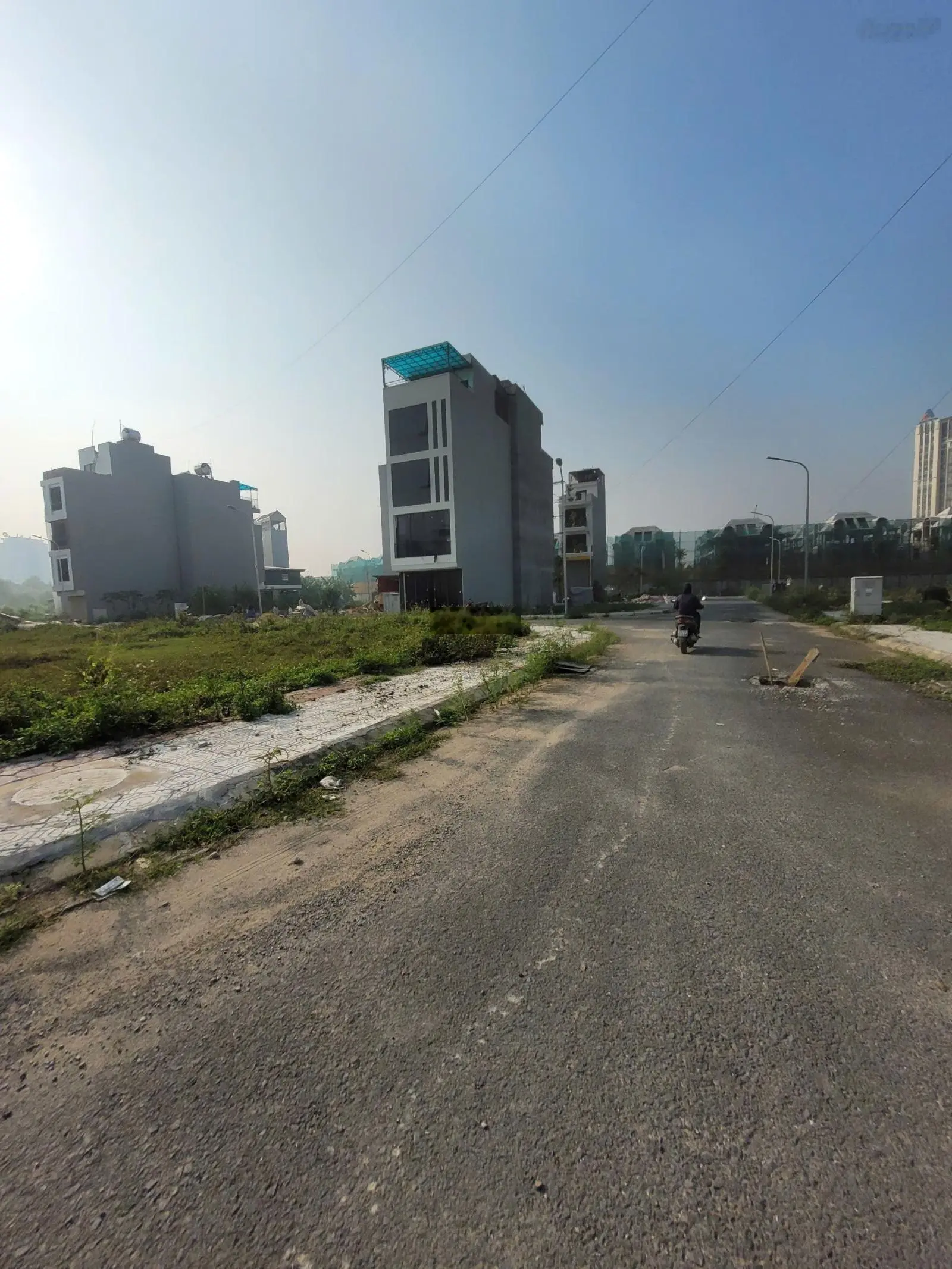 Nhà dân xây khu đô thị mới Vân Canh 75m2 5 tầng, thang máy nhập khẩu, đường trước nhà 11m