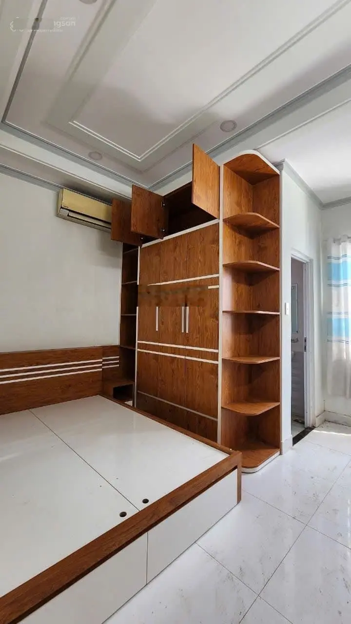 Bán nhà sổ hồng riêng mặt tiền hẻm đường Huỳnh Tấn Phát tiện kinh doanh buôn bán. Lh 0909 519 ***