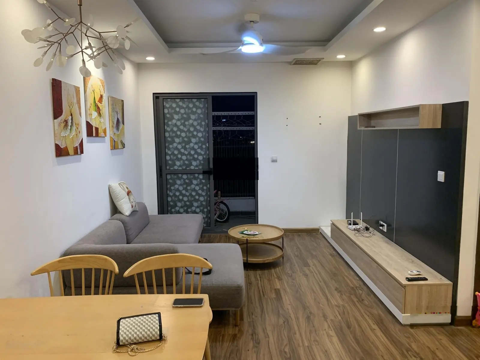 Tôi bán căn hộ Stellar Garden giá 5,5 tỷ VND, 94m2, 3 phòng ngủ
