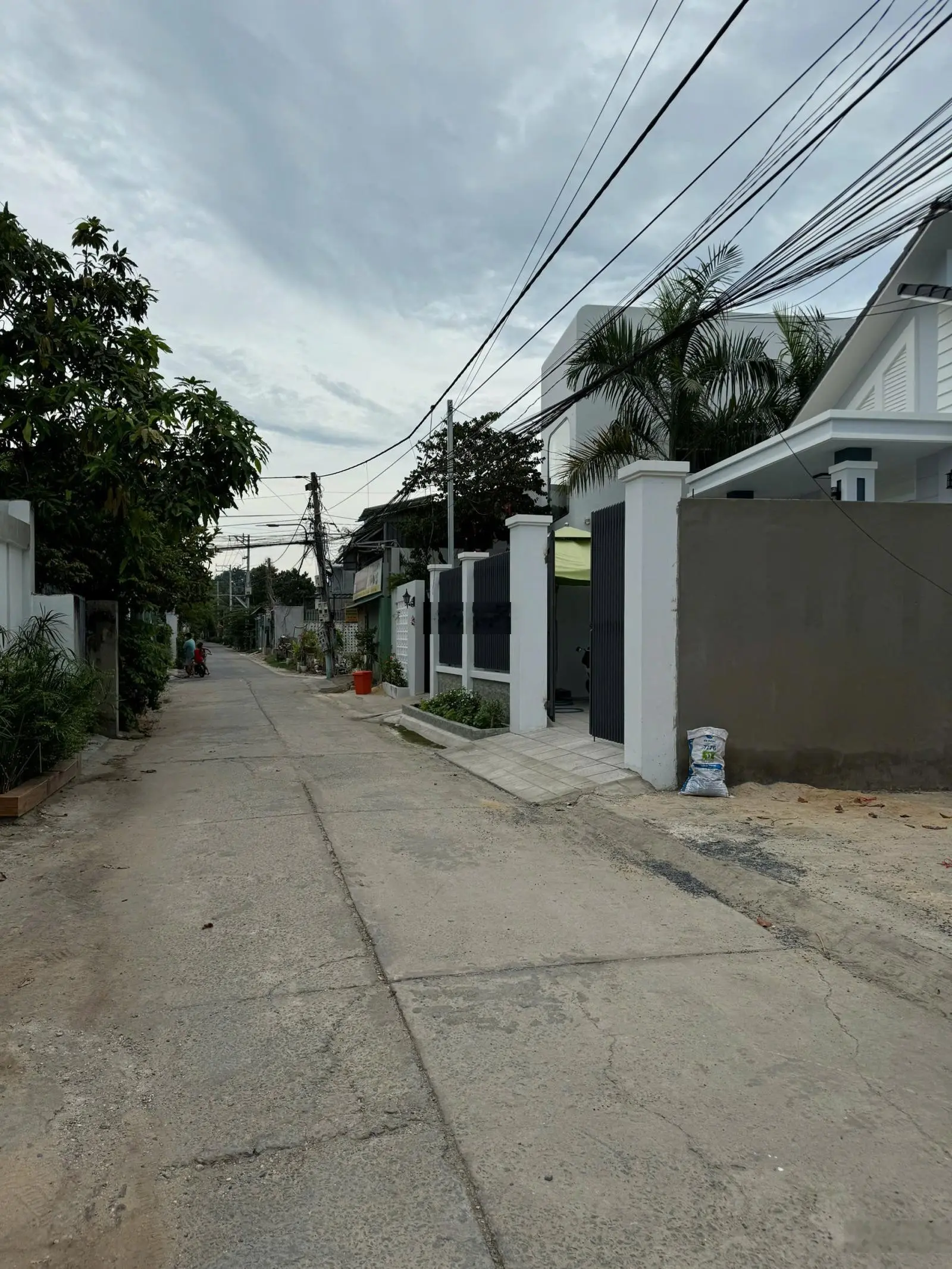 Bán nhà gần Nhà Thờ Bà Lụa ngang 5mx22m ( 50 thổ cư) giá 2 tỷ 600 triệu