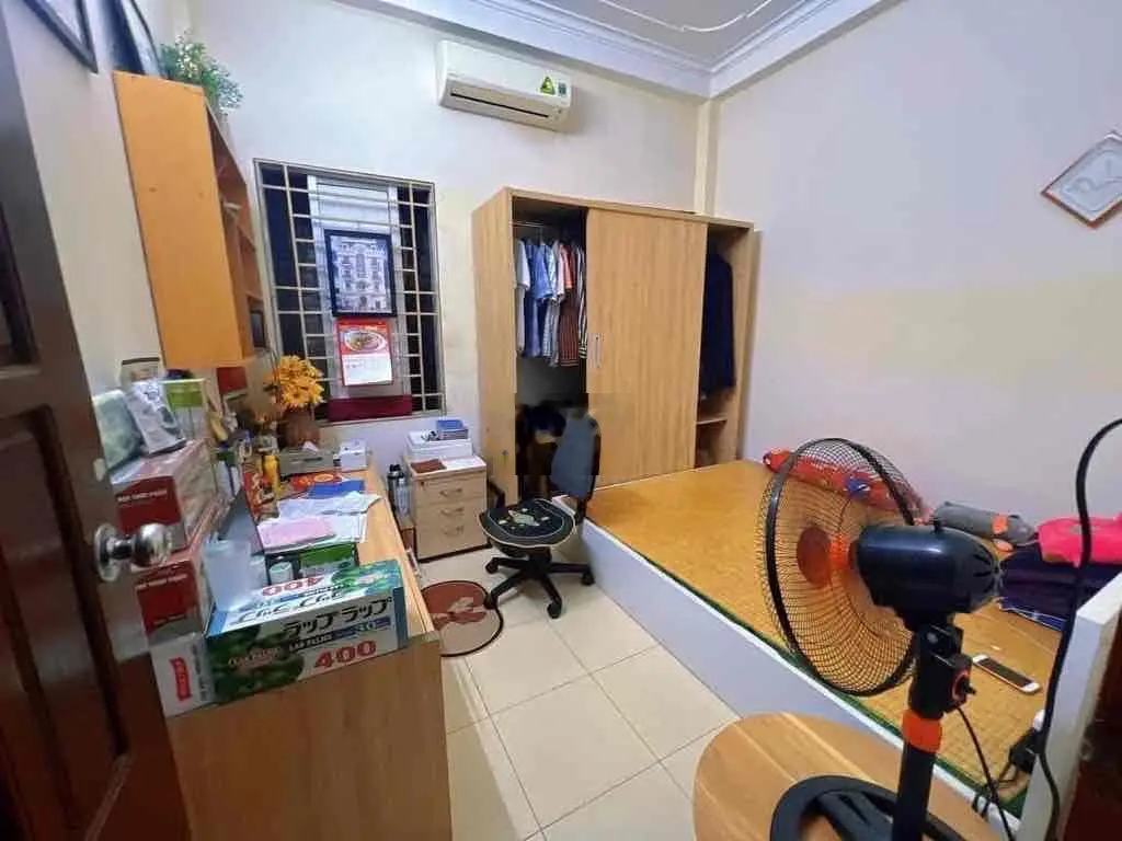 Bán nhà Trong Ngõ 103 phố Giáp Bát quận Hoàng Mai nhà dân xây ngõ đẹp