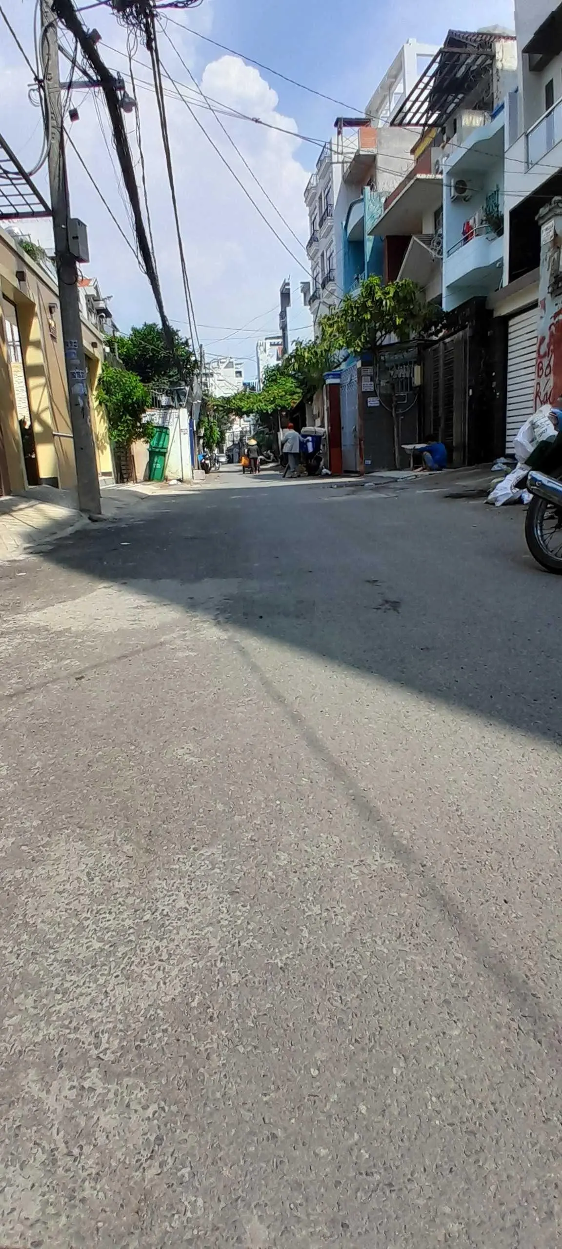 Bán tòa nhà 8 tầng, đường Bùi Đình Túy, DT 8 x 36m (281m2). Sàn 1400m2, có HĐ thuê cao