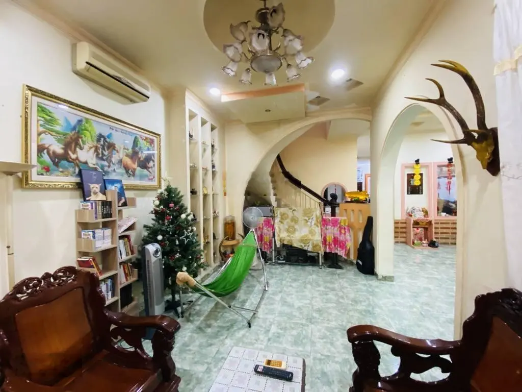 Nhà đẹp 2 lầu 87m2 trần thị điệu phước long b quận9-gần cao đẳng công thương-nhỉnh 6tỷ thương lượng