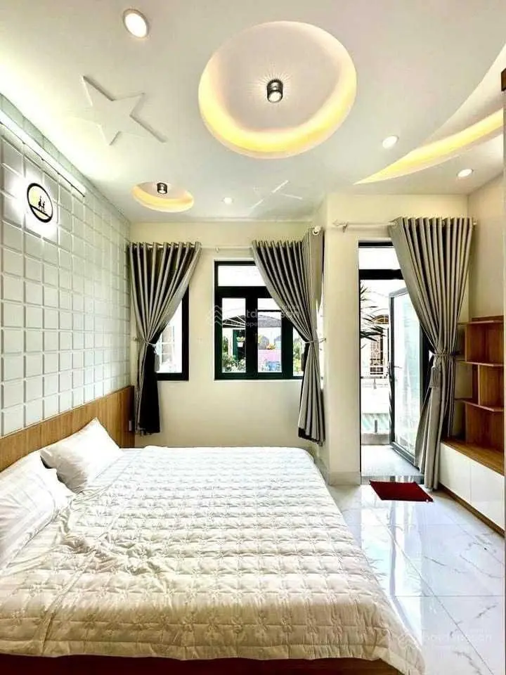 Chủ kẹt vốn cần bán gấp căn nhà HXH Trần Kế Xương Phú Nhuận. Giá 4tỷ8, DT 45,9m2