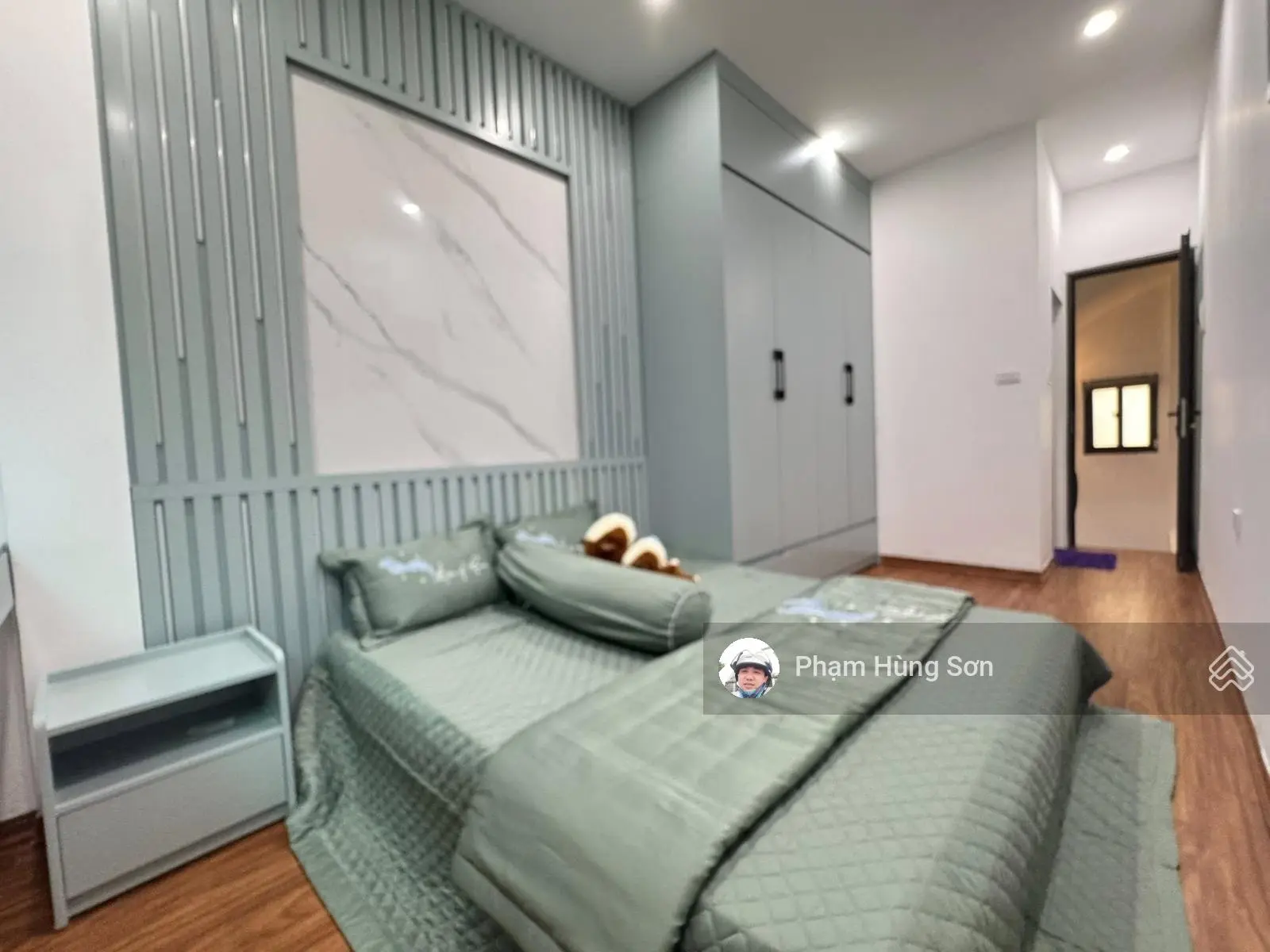 Phân khúc hiếm - sổ đỏ vuông - nhà đẹp - xe tải đỗ cách nhà 30m - ngõ vào xe bác gác phóng!