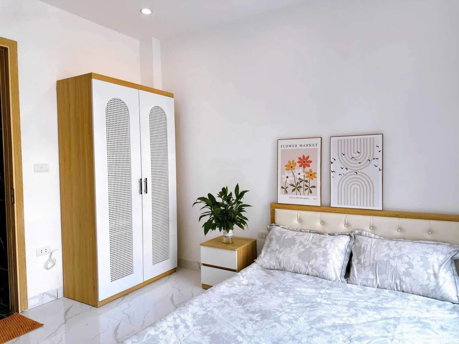 Tòa căn hộ dịch vụ dòng tiền phố Lê Đức Thọ, trung tâm Mỹ Đình, ngõ nông, gần oto, 42m2x7T, 10P KK