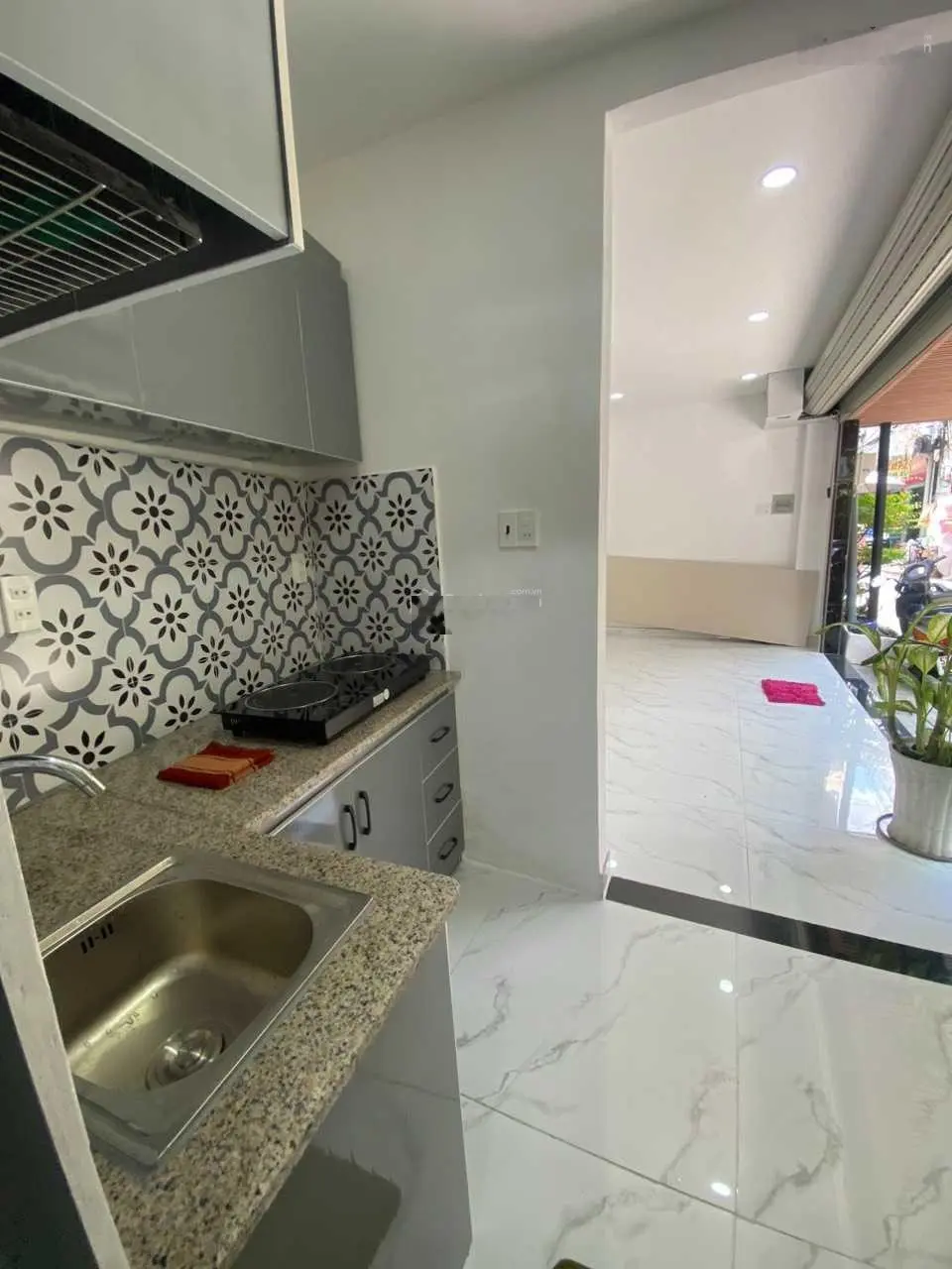 Nhỉnh 4 tỷ - Nhà mới tinh 2 tầng ngang 7,5m full NT xịn - MT kinh doanh chợ Bà Hoa, P12 QTB