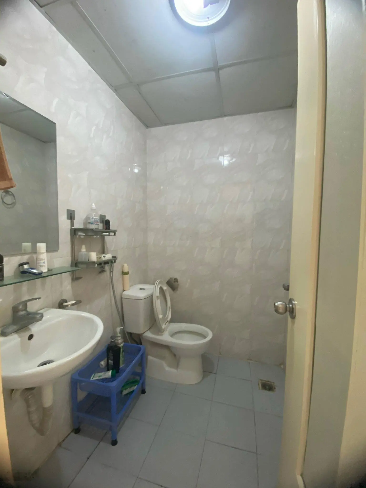 Nhà tôi chính chủ gửi bán căn hộ 2 phòng ngủ tại HH Linh Đàm nhà đầy đủ nội thất giá vô cùng hợp lý