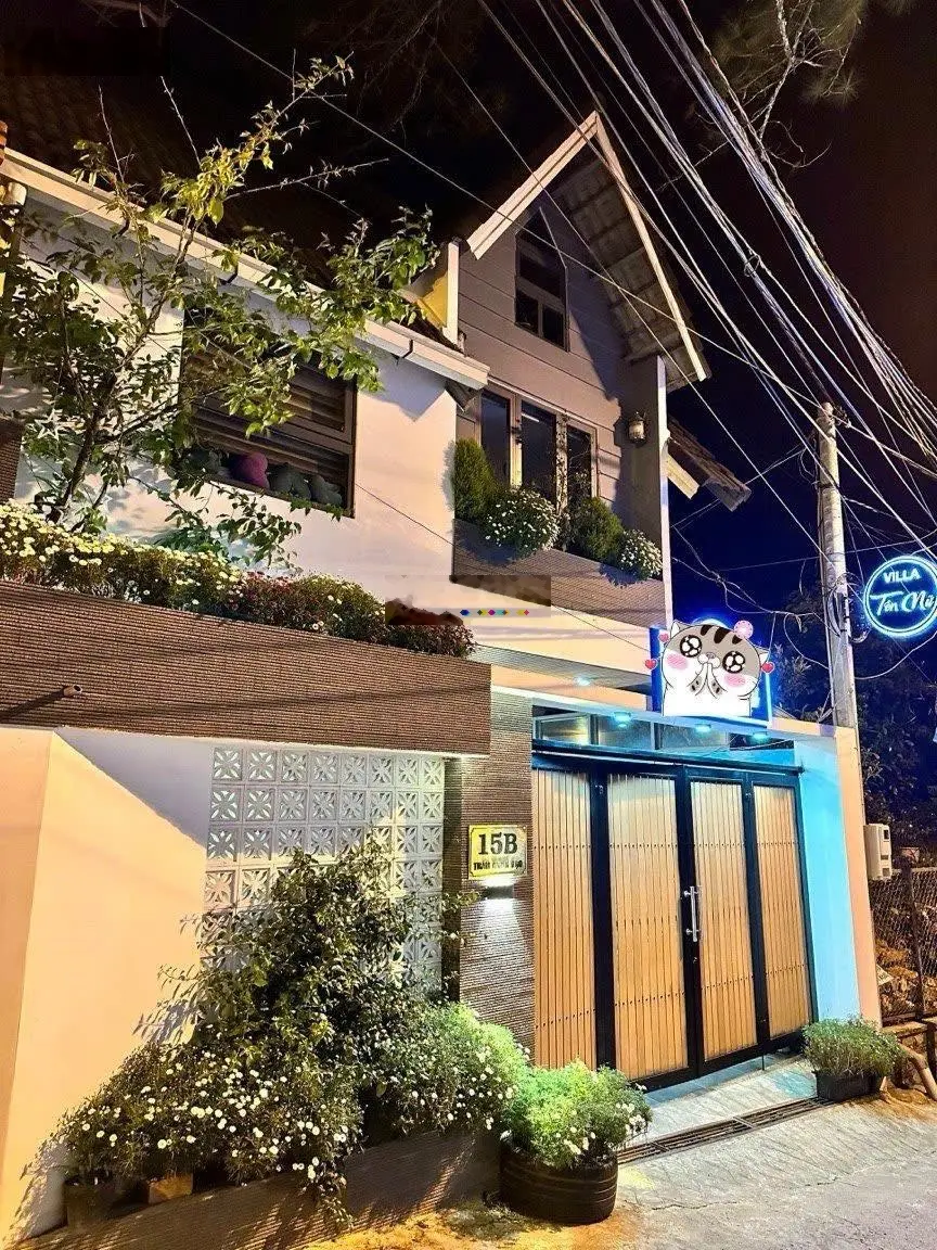 Villa mini góc 2 mặt tiền Trần Hưng Đạo 108m2, ngang 9m, 3 tầng cách Hồ Xuân Hương chỉ 500m