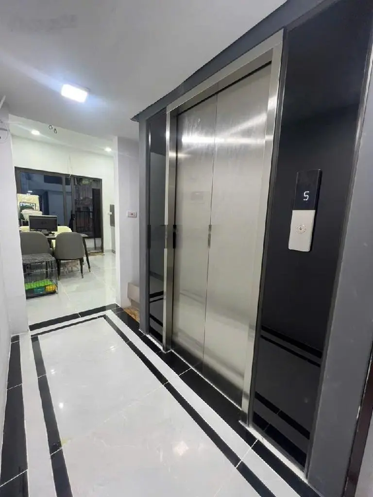 Bán nhà Mỗ Lao Hà Đông. Nhà phân lô, lô góc 3 thoáng, thang máy, đường ô tô dừng đỗ. 45m2, 5 tầng