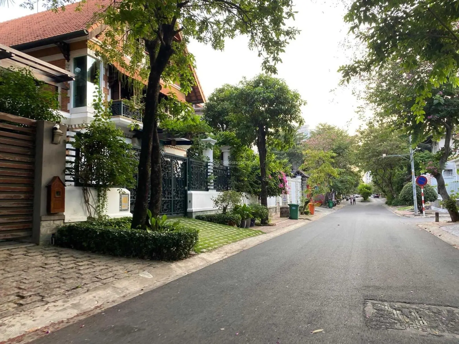 Ngộp bank! 69 tỷ/215tr/m2 sở hữu biệt thự góc 2 mặt tiền khu Compound Fideco DT 320m2, 3 tầng