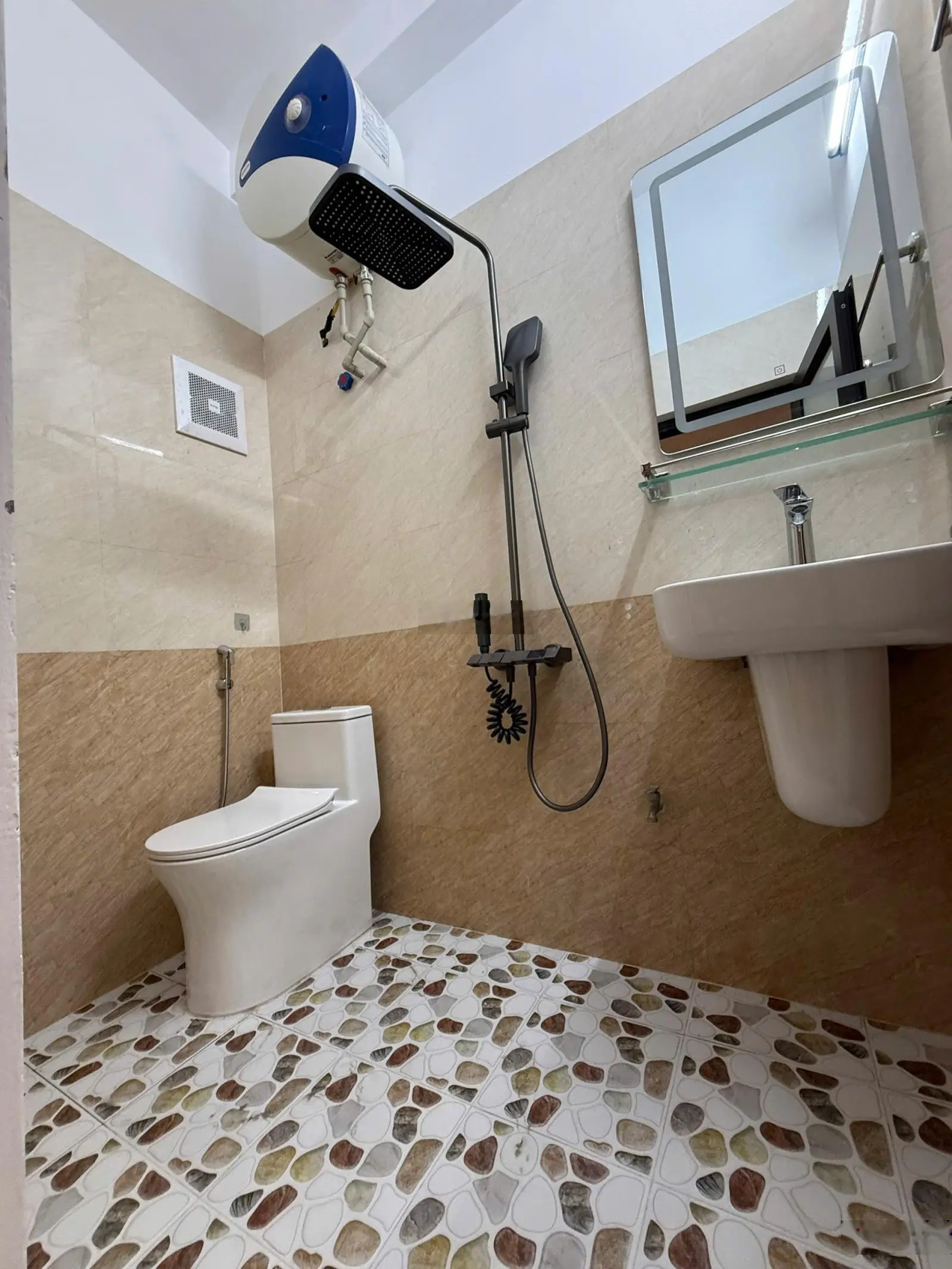 Sổ Đỏ tên tôi cần bán nhà phố TRUNG PHỤNG XÃ ĐÀN 29m2 4T 60m ra phố SĐCC giá nhỉnh 5 Tỷ