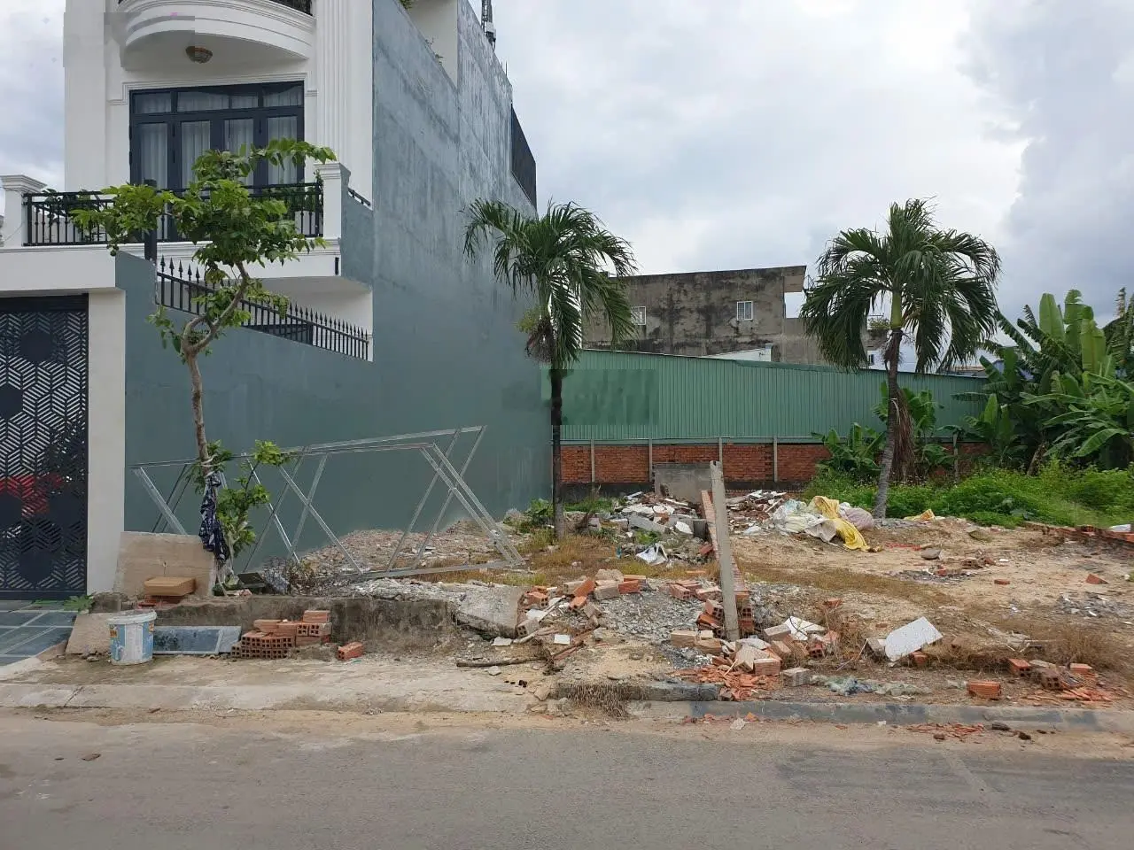 Đất MT KDBB đường nhựa thông 10m gần ngã 5 Chợ Đầu Mối Hóc Môn