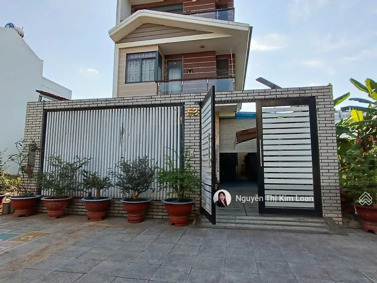 Bán nhà Mặt tiền P. Bình Trưng Đông Quận 2, DT: 192m2 ( 8m x24m), 4 tầng, giá 28 Tỷ (TL)