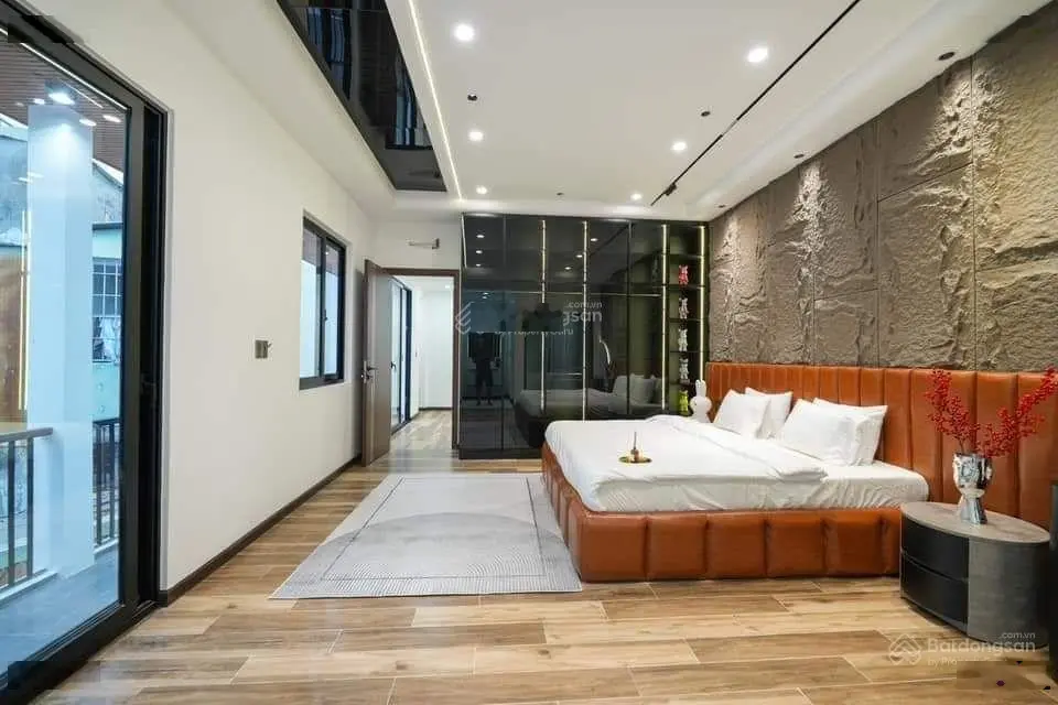Chủ cần ngộp gấp nhà riêng giá sốc 2tỷ/94m2, gần ngay chợ Vĩnh Lộc,shr, đang cho thuê 11tr/tháng