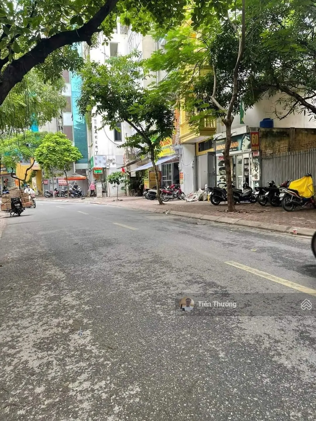 Cần bán gấp! Tòa nhà 9 tầng thang máy mặt phố Nguyễn Khả Trạc - Cầu Giấy 70m2 MT 4,5m giá cực tốt