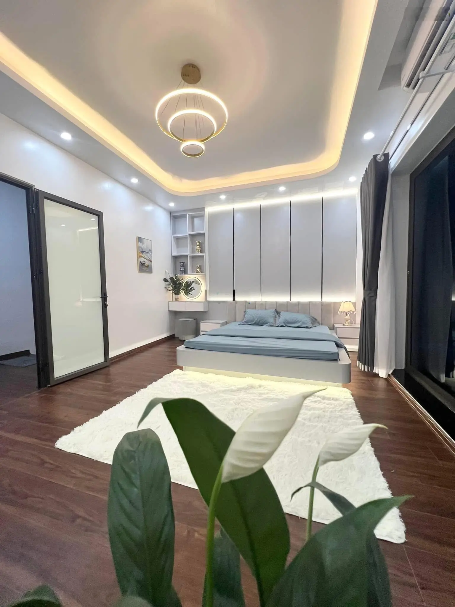 42m x 6 Tầng - nhà đẹp như khách sạn - Sổ đỏ vuông nét phố Khâm Thiên- Trung Phụng - Đống Đa .