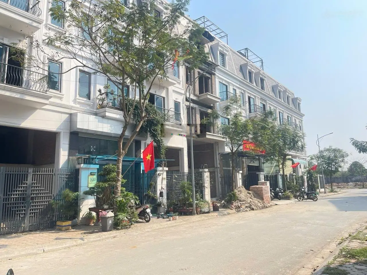 Shophouse Trung tâm Đông Anh giá chỉ 145tr cho căn 94m2, dân cư đông đúc, ở kết hợp KD. 0966858601