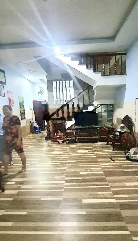 Bán nhà mặt tiền chợ Linh Xuân Thủ Đức - Ngang 5.8m - 188m2 2 tầng 4PN - sổ hồng riêng - 70tr/m2