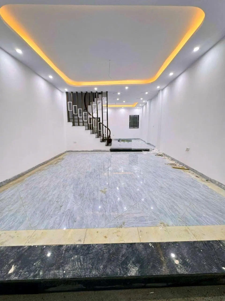 Cách Đô Nghĩa Yên Nghĩa + Tô Hữu + Lê Trọng Tấn 5 phút đi xe, DT 48m2, chỉ hơn 3 tỷ, ô tô đậu cửa