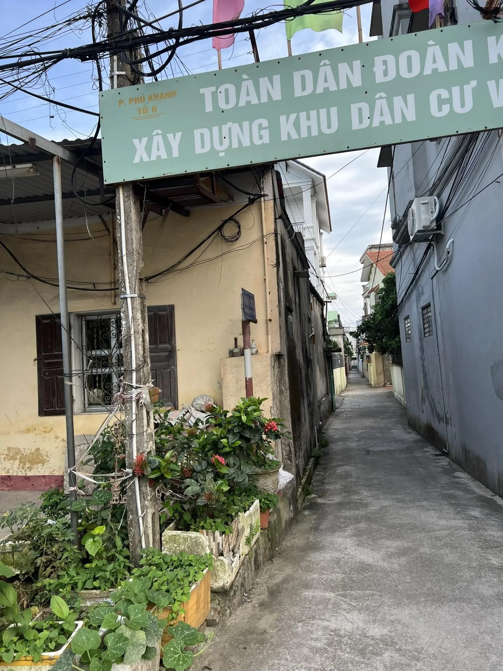Bán nhà ngõ 321 Nguyễn Trãi tổ 6 phường Phú Khánh,gần trung tâm nhiều tiện ích