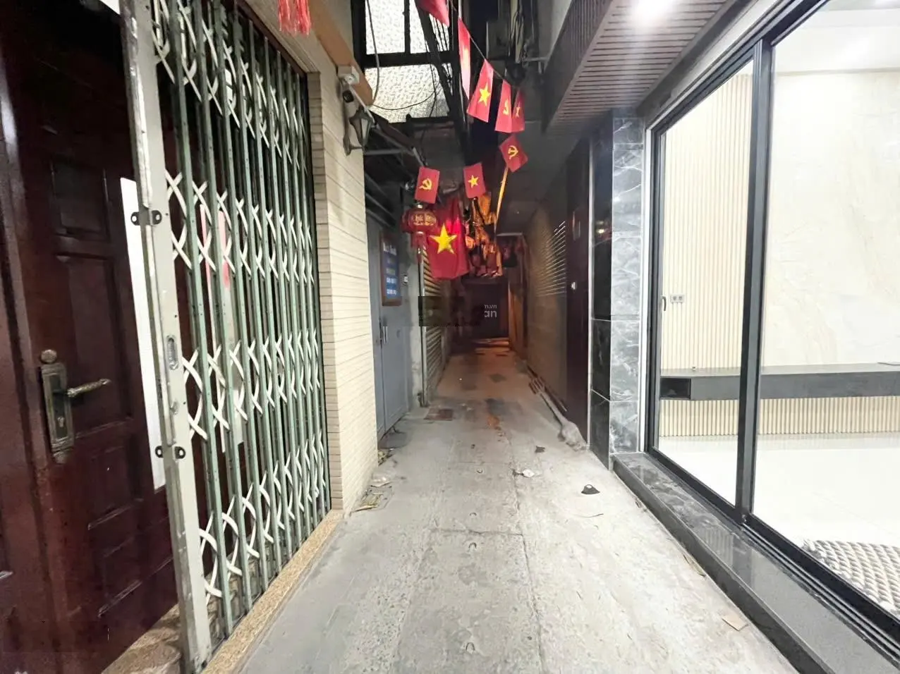 Bán nhà văn cao - liễu giai - ngõ thông - 20m ra phô 54m x 6 tầng giá 13.8 tỷ