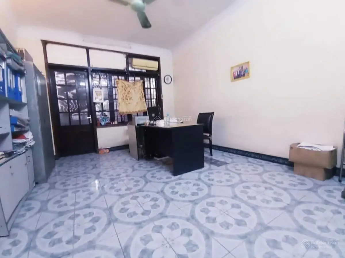 bán gấp nhà mặt phố kim đồng - dt :116m2 mặt tiền 4,2m đường rộng trên 30 m phong thuỷ đẹp .